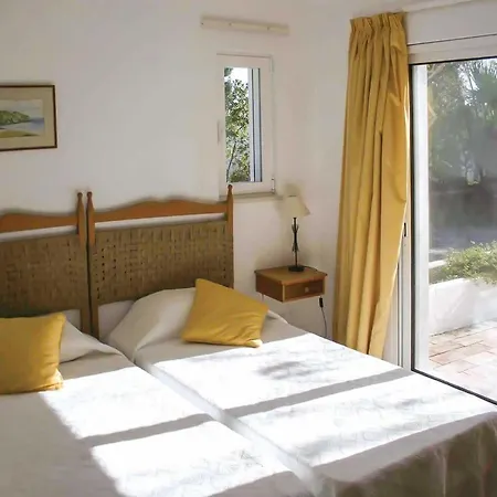 Poco Partido Sleeps 8 Pool Air Con Wifi
